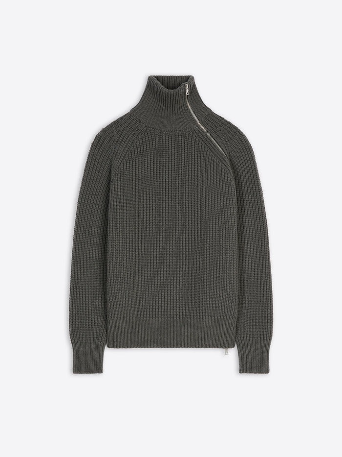 Travis Japan 衣装 七五三掛龍也さん】◇YouTube 2025/2/22 3/1