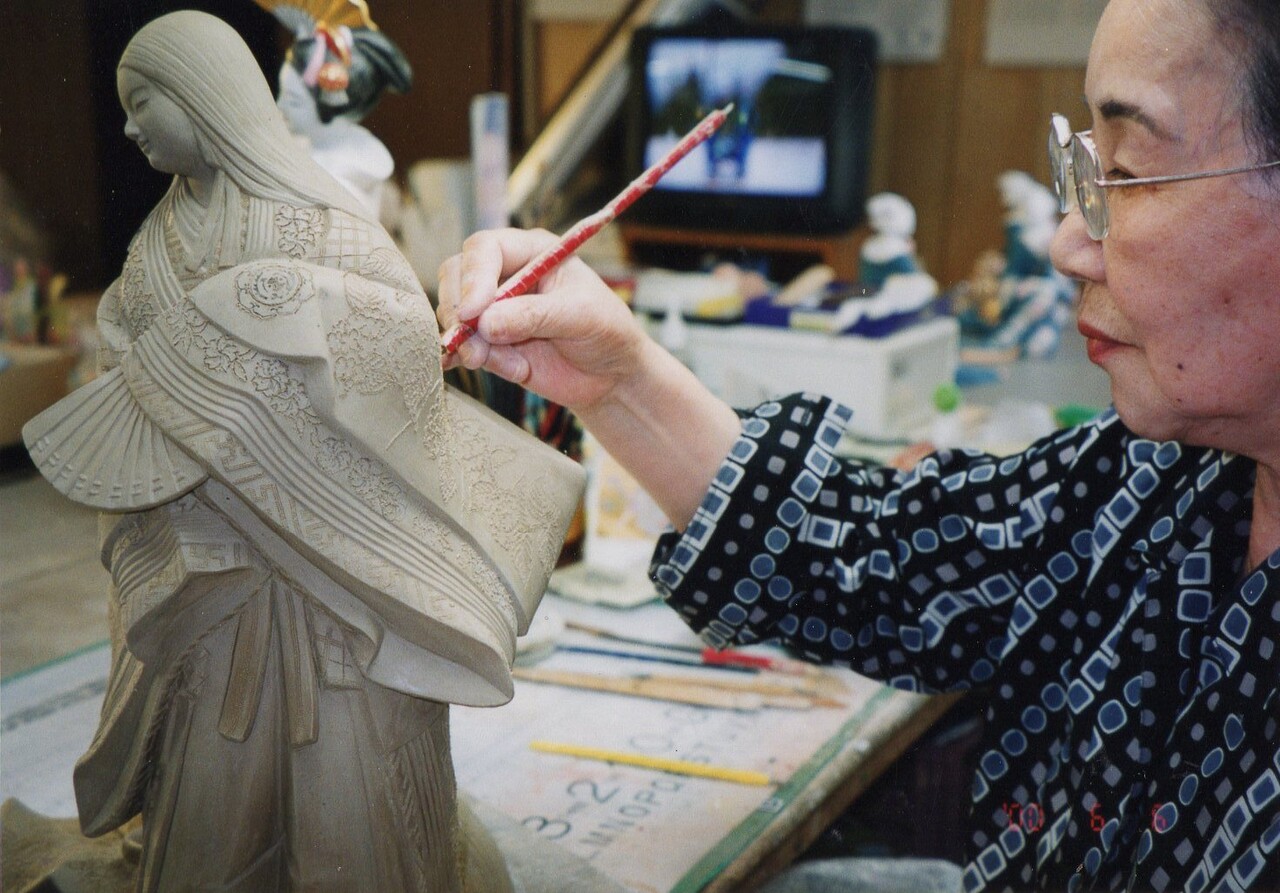 井上あき子｜博多人形／福岡県 - 女性工芸士・作品のご紹介 - 女性伝統