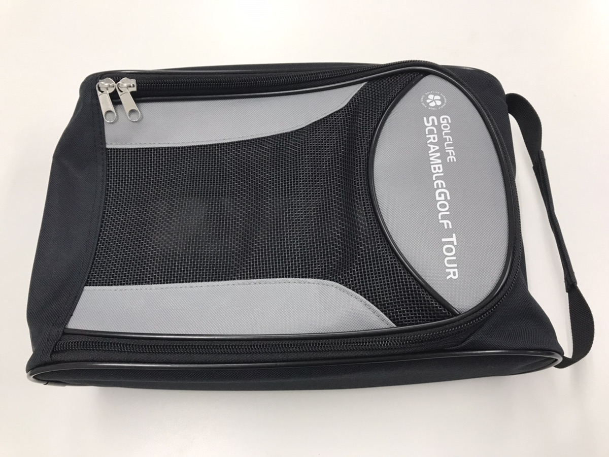 メッシュ仕様で通気性抜群！もうひとつあると便利な参加賞「シューズ