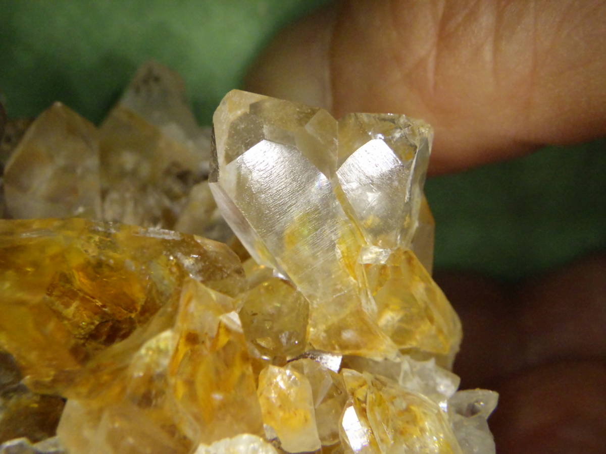 国産鉱物 山梨県乙女鉱山 水晶・日本式双晶 購入
