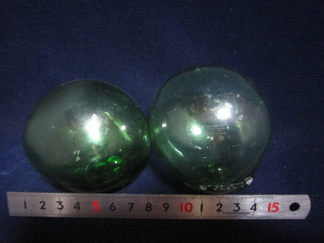 ガラスの浮き玉 直径約7㎝ 2個セット グリーン(工芸ガラス)｜売買され