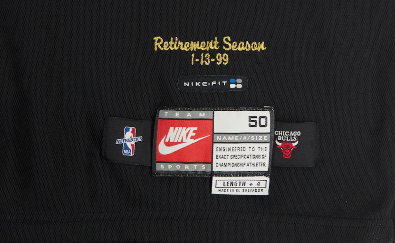 額入り】マイケル・ジョーダン 直筆サイン入り シカゴ・ブルズ ナイキ