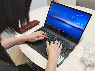 テレワークの景色を変える超高性能モバイル！ 「ASUS ZenBook Flip S