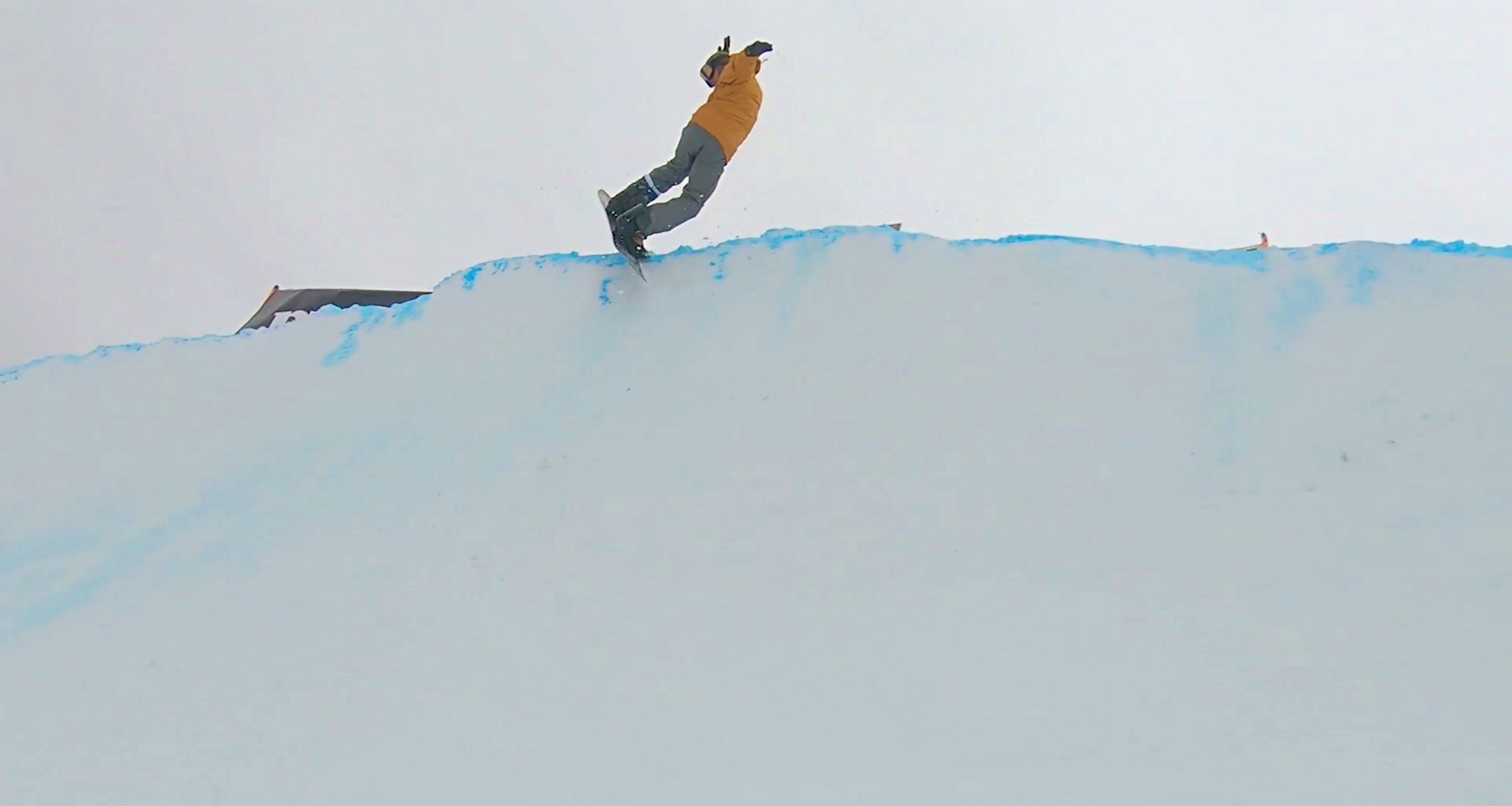 スノー×サーフを融合させた唯一無二の大会でGENTEMSTICKクルーが躍動