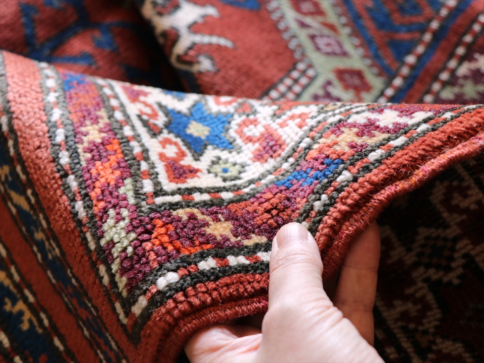 キリムスタイル / トルコの手織りのじゅうたん・ウール100%の新しい