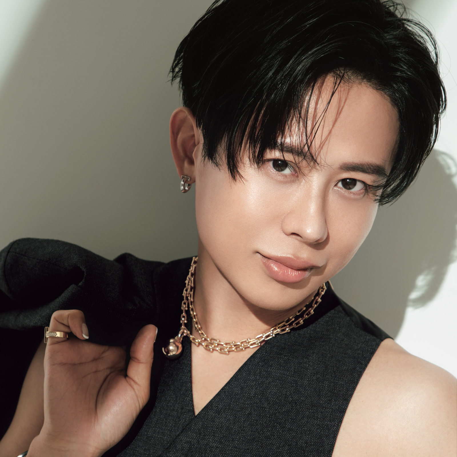 表紙を飾った雑誌は即完売…ヘアメイクアーティスト小田切ヒロさん・42