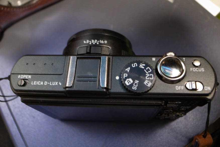 □LEICA D-LUX4 インプレッション・レビュー – べにのガジェットブログ