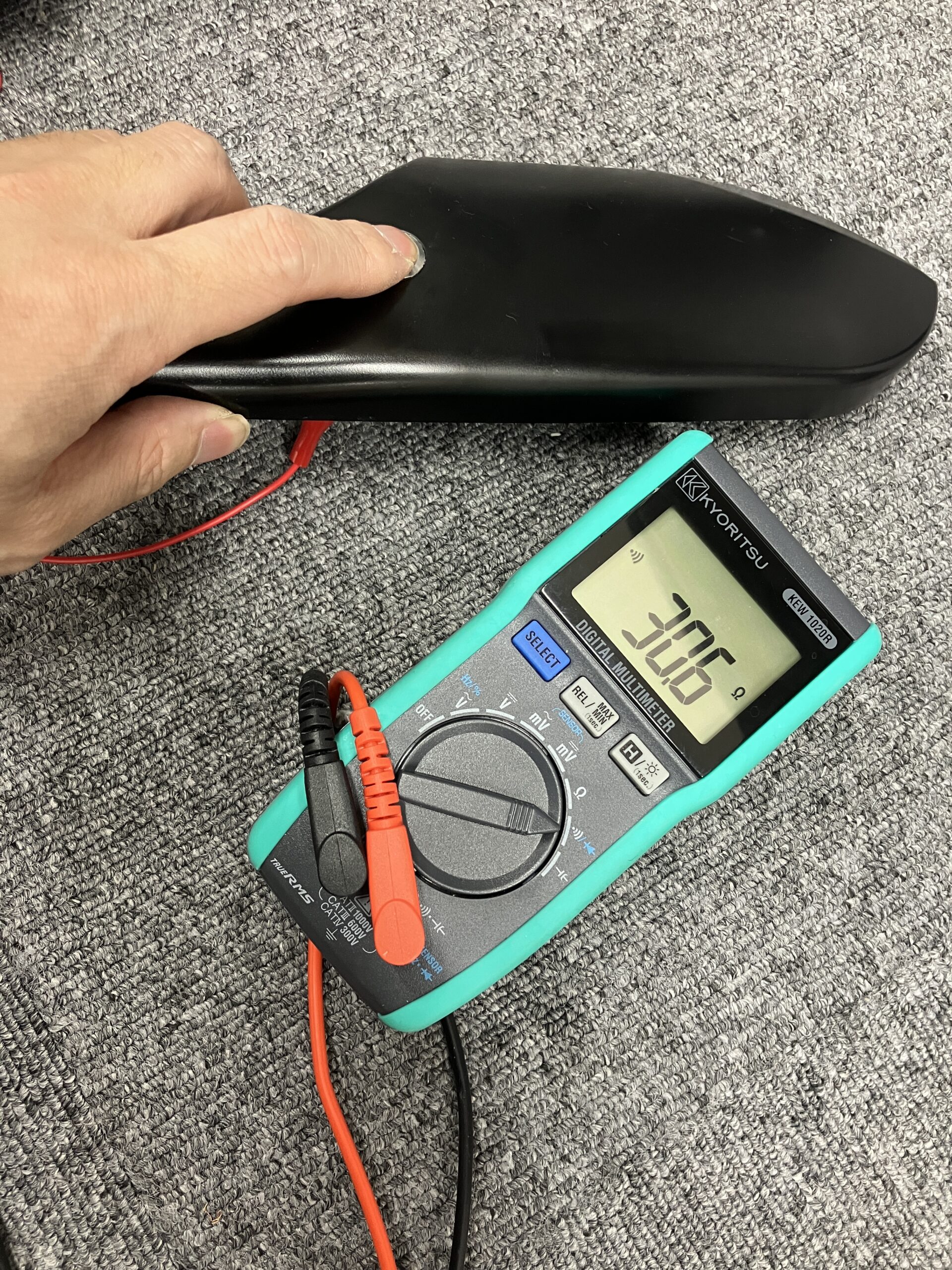 業務用脱毛器のハンドピース照射ボタン不良】 - 業務用美容・エステ