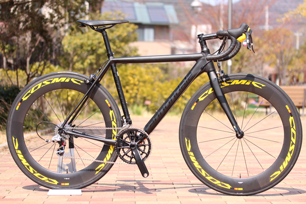 カーボンキラーここに参上！CANNONDALE（キャノンデール） CAAD10