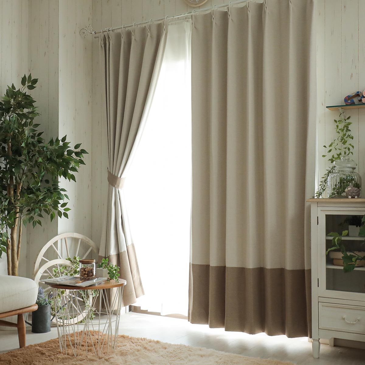 自由自在にカラーコンビネーション♪色の組み合わせを楽しむドレープ