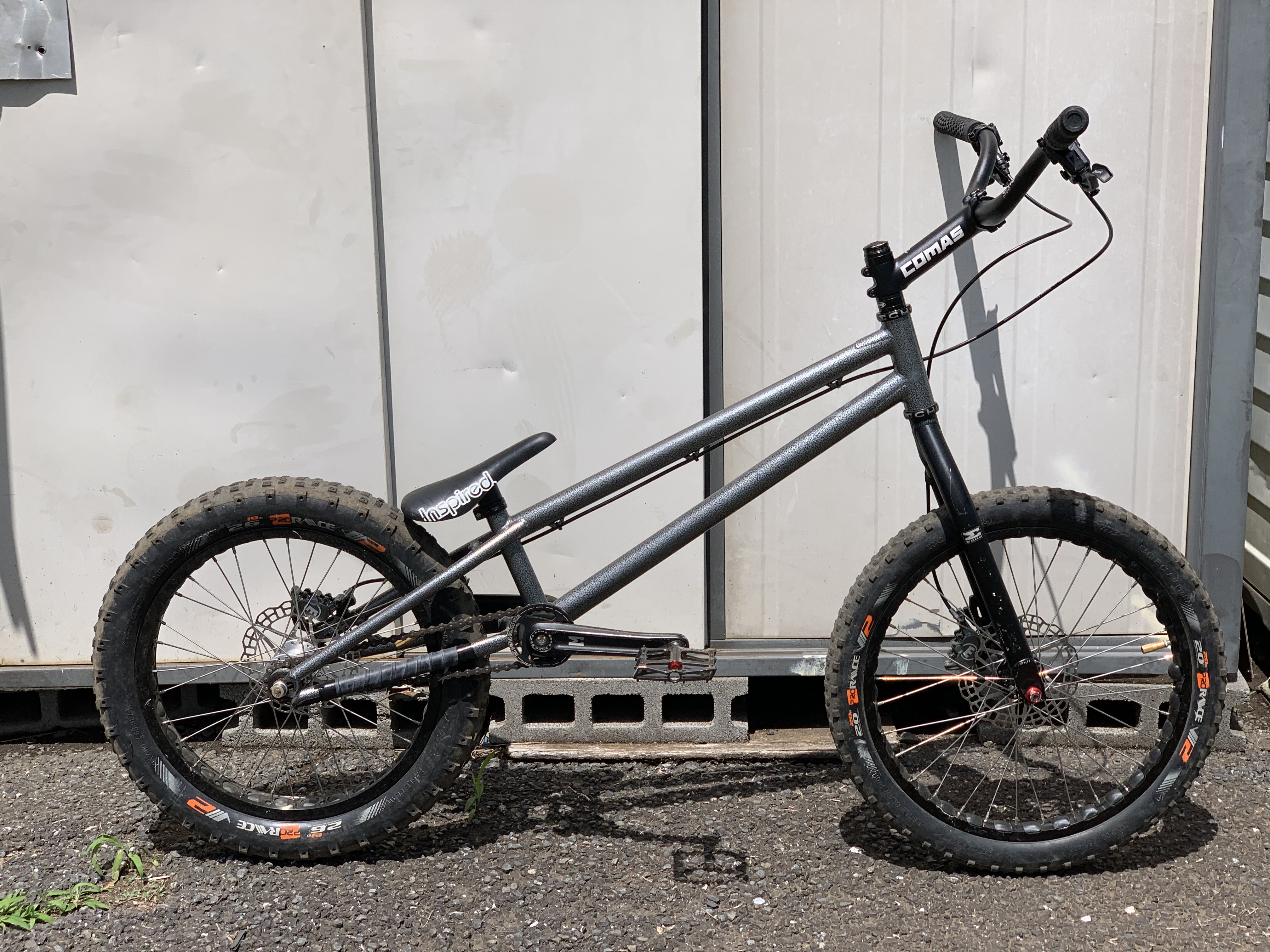 20インチのポジションを変更して、立川わくわくBTR広場へ | マウンテン