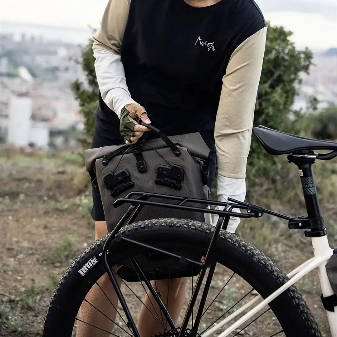 ORTLIEB（オルトリーブ） クイックラック XL（ご予約受付中）