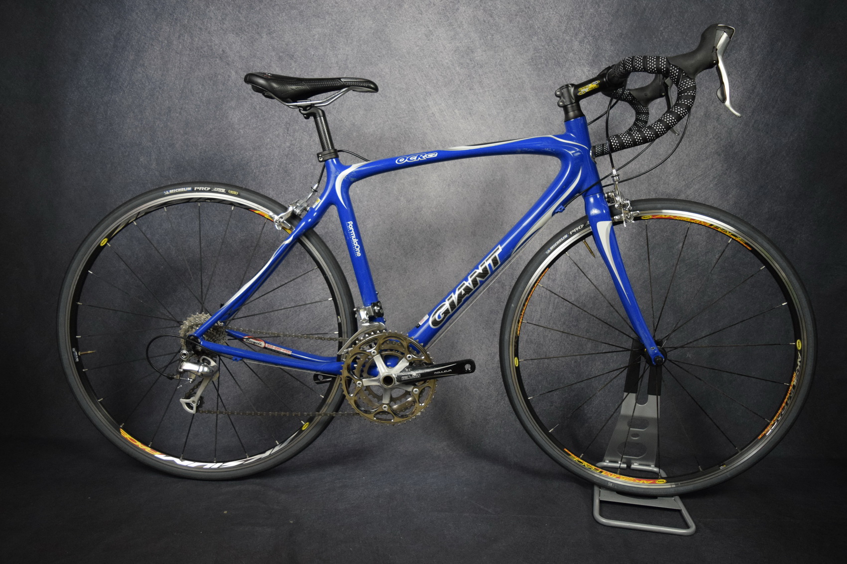 GIANT OCR COMPOSITE 2 ROAD BIKE SIZE MEDBikes Again