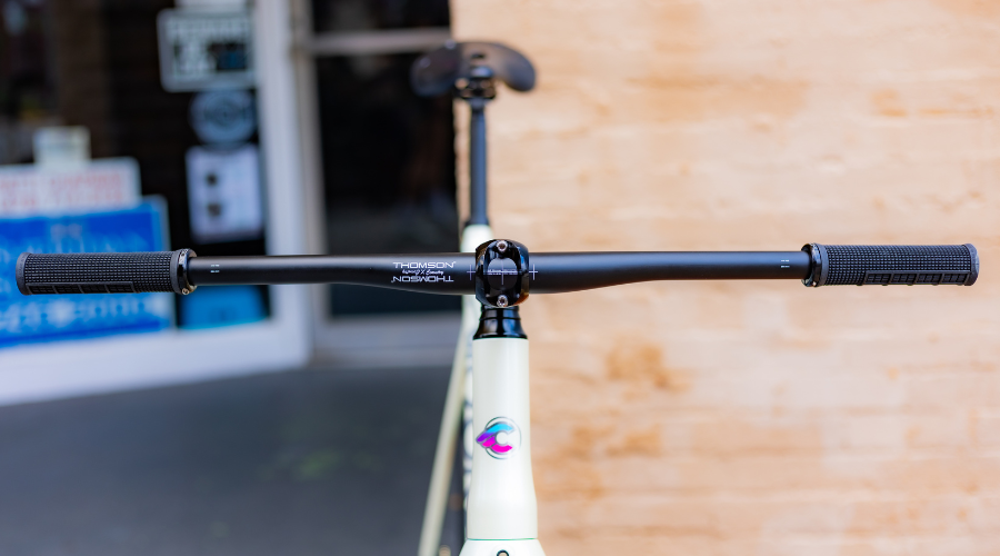 31.8mm MTB Carbon Handlebar | Carbon Strength Riser Bar