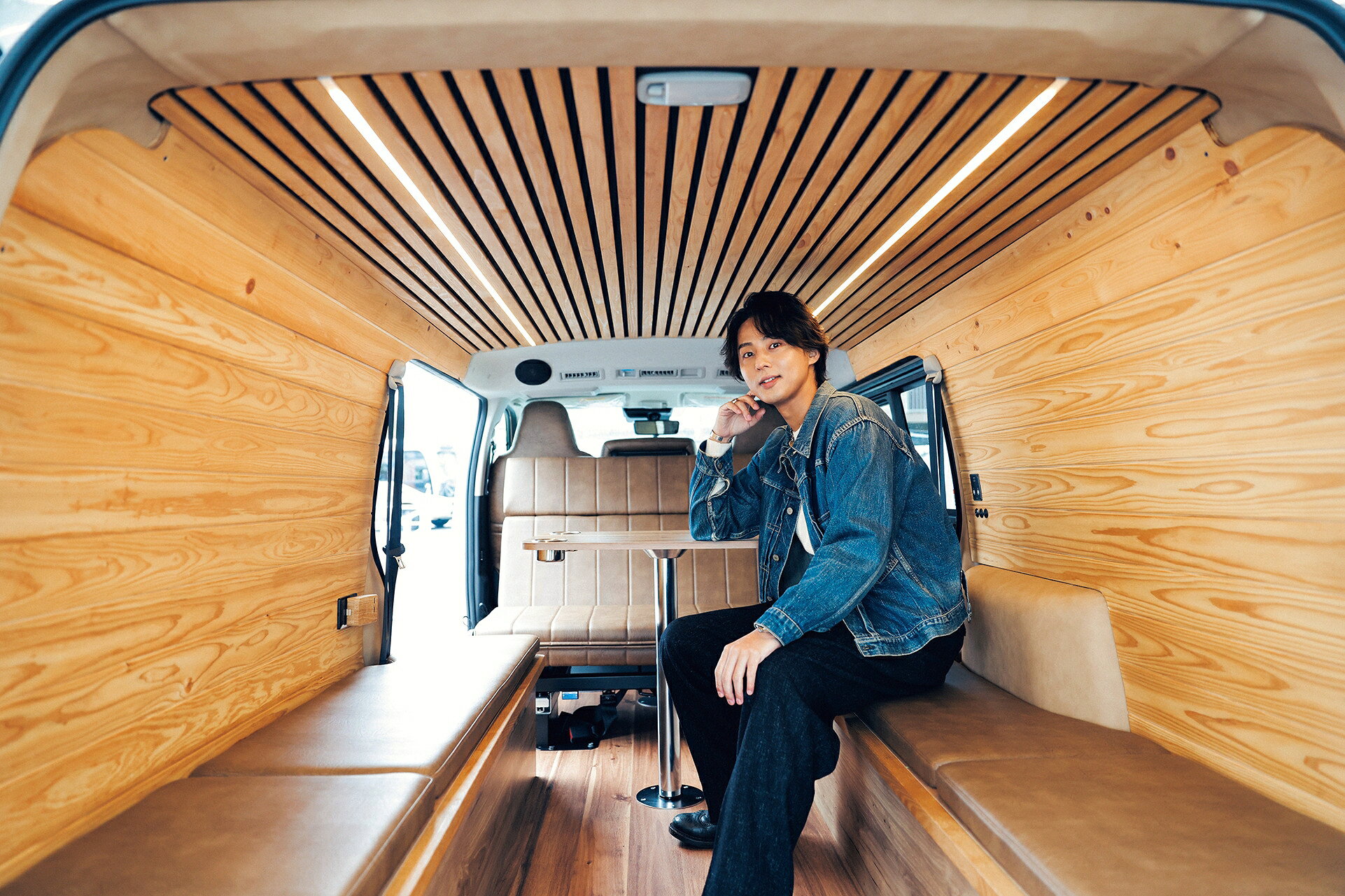 松下洸平「UOMO」2・3月合併号表紙に登場！ キスマイ藤ヶ谷太輔の新