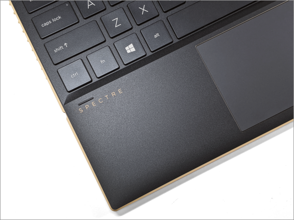 実機レビュー】HP Spectre x360 15（2020）：「特別感」を味わえる