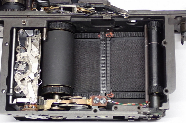 ライカM4のシャッター幕抜け | カメラ修理屋の気まぐれBLOG