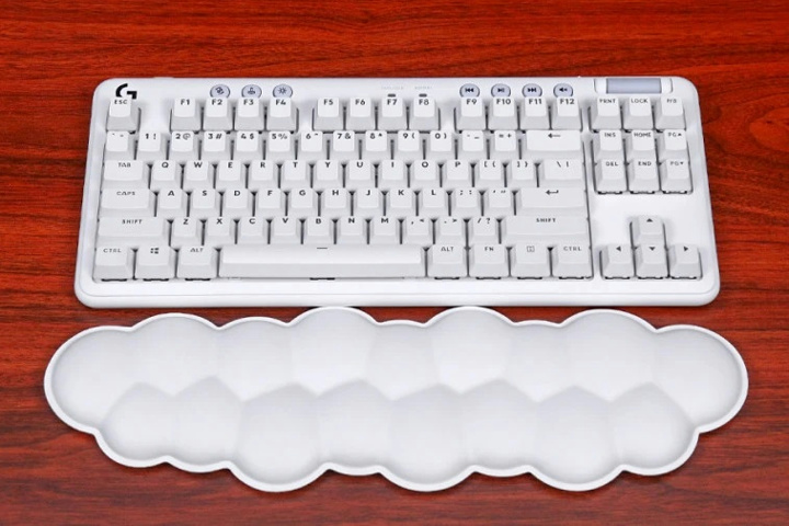 ロジクール 『G713 / G715』 レビューチェック ～ターゲット層を完全に