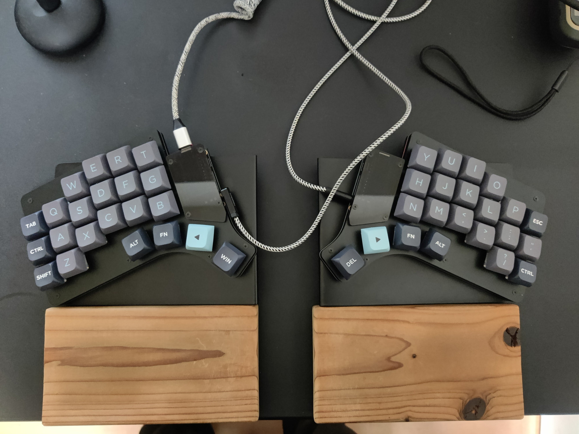 3年ぶりの自作キーボード。Claw44レビュー | Notitle Diary