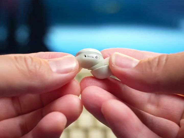 Anker、世界初と謳うスマートANCを搭載した第3世代の睡眠用完全