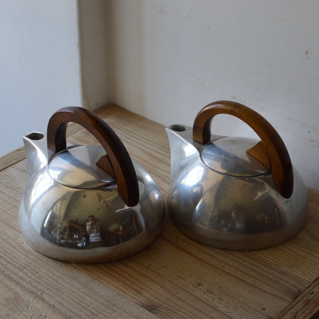 picquot ware K3 kettle | antique shop menu