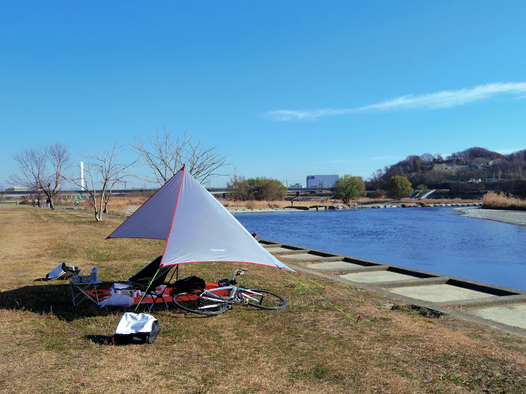 ミニタープに最適な「mont-bell アルミミニタープポール165