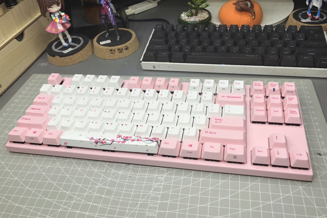 Varmilo、日本進出記念のメカニカルキーボード『VA87M桜』 | ヲチモノ