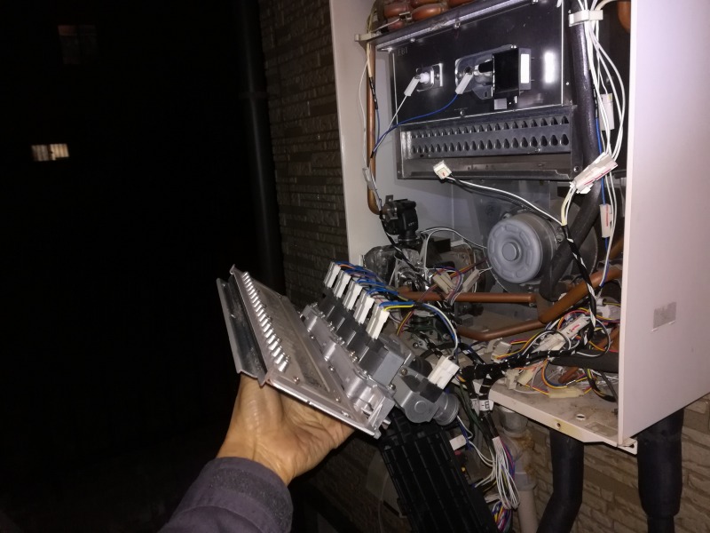 エラーコード111 ガス給湯器 着火不良 DIY修理 （ノーリツ 使用13年