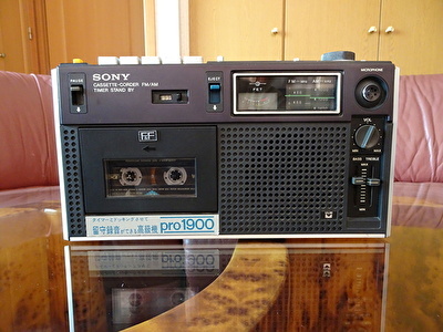 ソニー FM/AM ラジオ・カセットコーダー CF-1900 (pro1900) 1973年製