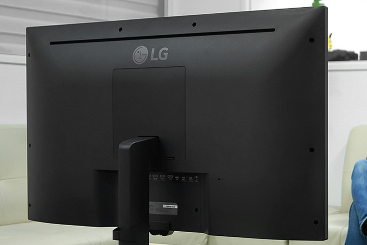 モニター】LG 『43UN700-B』 レビューチェック | ヲチモノ