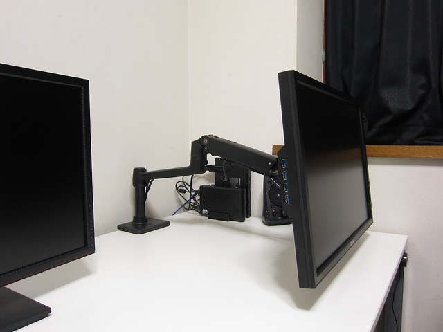 HP シングルモニターアーム』 レビュー ～Ergotron製の高性能アーム
