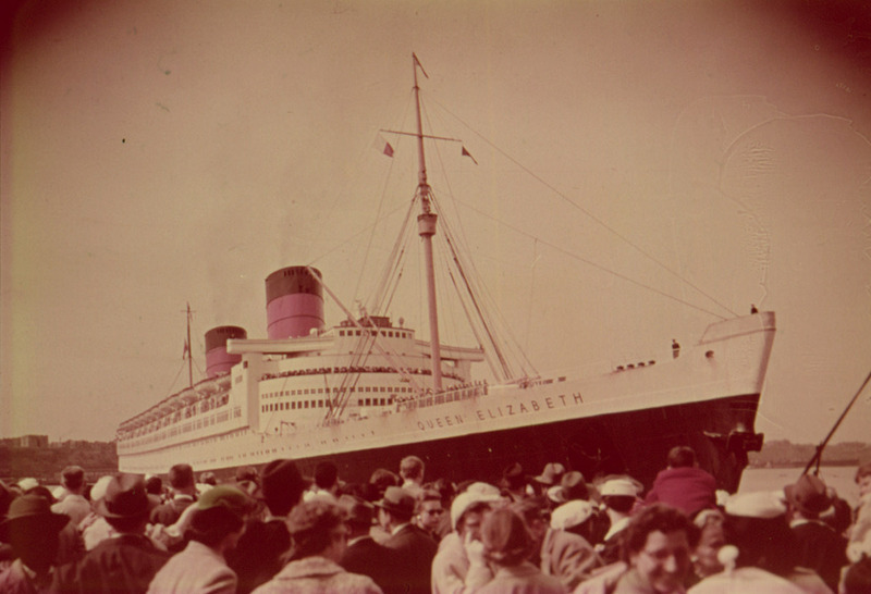 豪華客船「クイーン・エリザベス」が大火災によって生涯を閉じた日