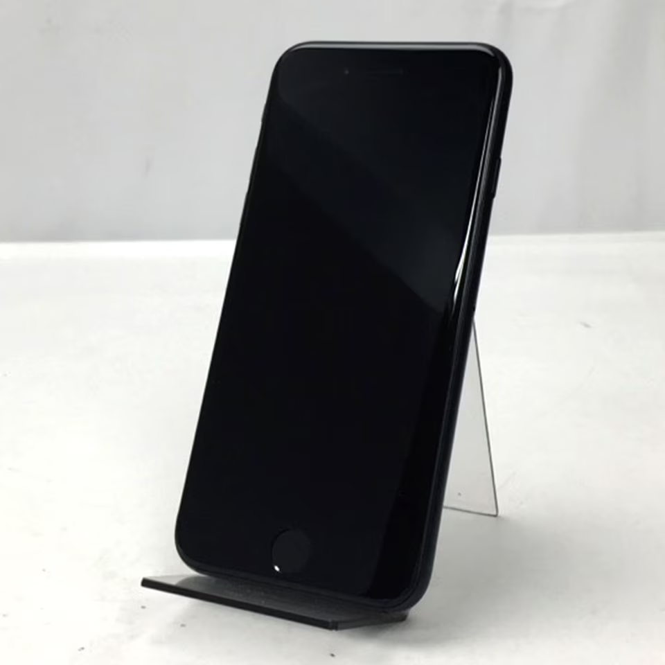 待ってました！】手のひらサイズに確かな力！iPhone SE 第3世代 (64GB