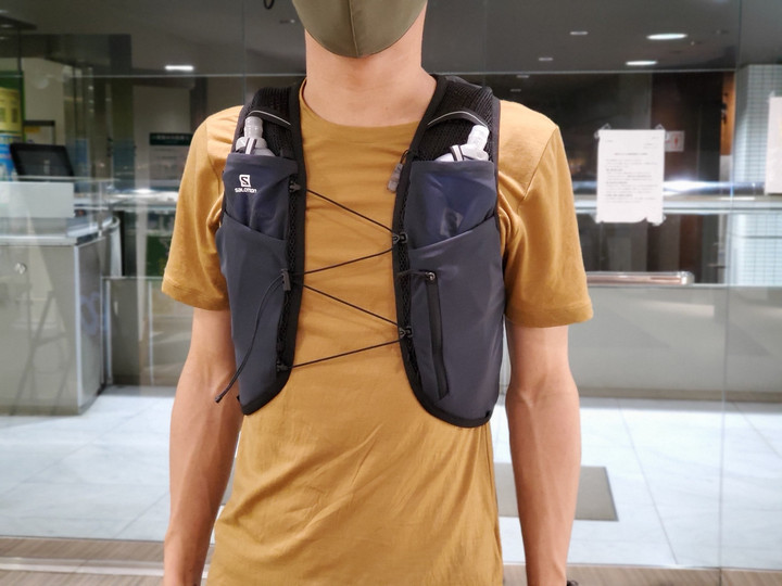 好日山荘 横浜西口店 : 着るような一体感 salomon / ACTIVE SKIN 8