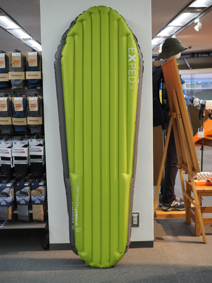 好日山荘 横浜西口店 : ダウン・化繊綿入りの冬向けマット EXPED/Ultra