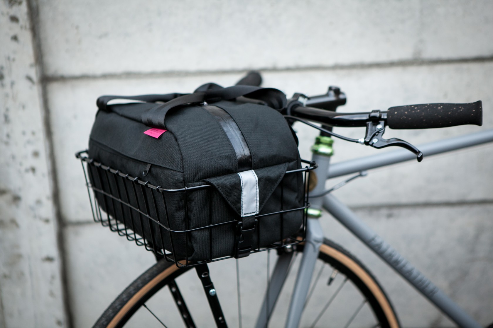 SWIFT INDUSTRIES「Sugarloaf basket bag」 - BLUE LUG BLOG | 自転車