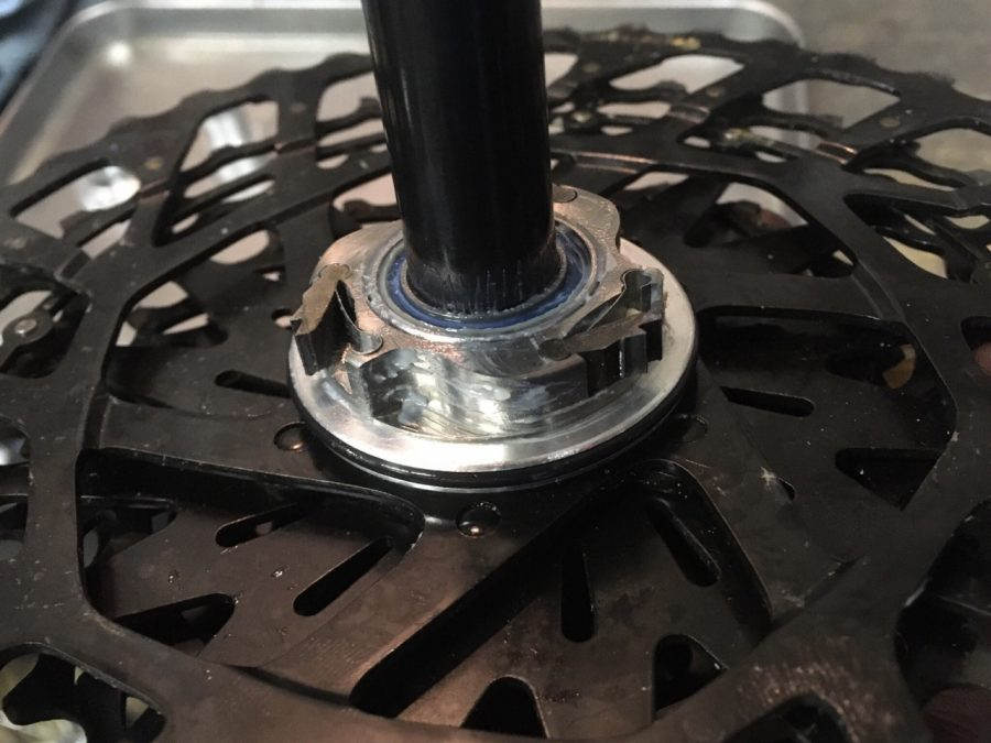 WHITE INDUSTRIES* XMR disc hub rear (black) - BLUE LUG ONLINE STORE