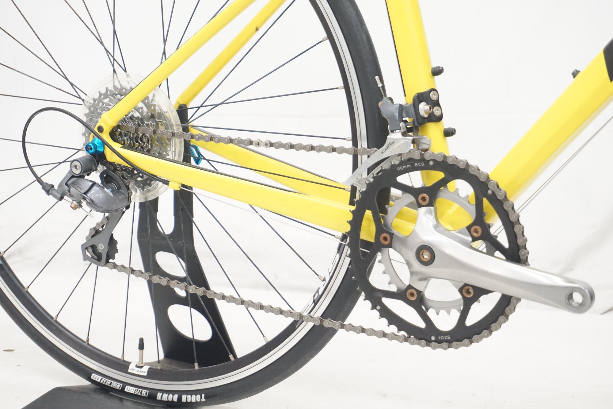 GIANT 「ジャイアント」 DEFY4 2015年モデル ロードバイク / 大阪美原