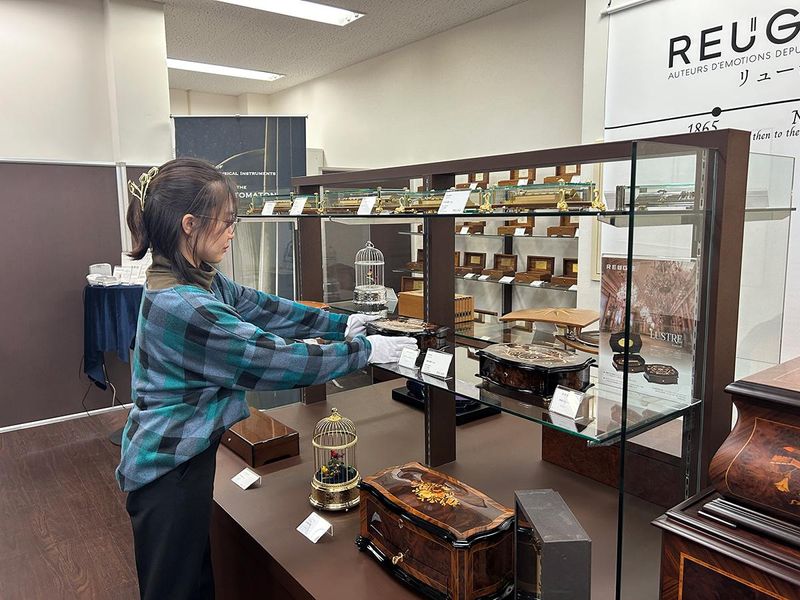 スイス製オルゴールの販売