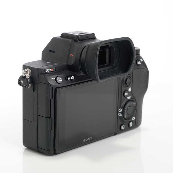 中古】(ソニー) SONY ILCE-7RM3 アルフア7R III ボデイ｜ナニワ