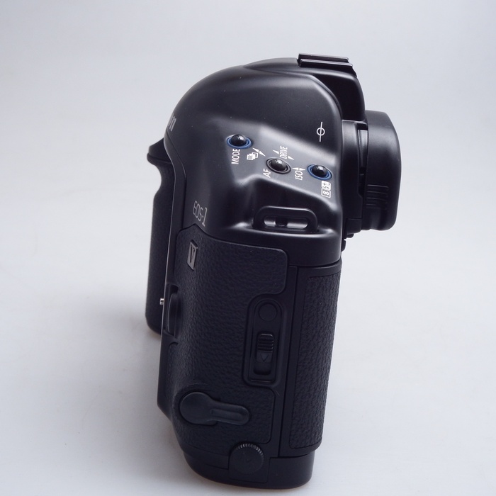 中古】(キヤノン) Canon EOS-1V ボディ: 【中古】フィルムカメラ