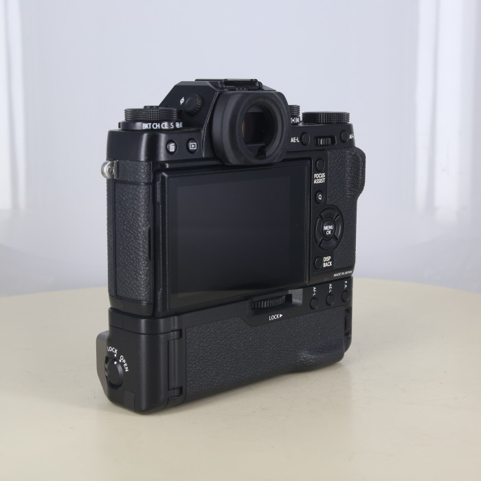中古】(フジフイルム) FUJIFILM X-T1 ブラック + VG-XT1｜ナニワ