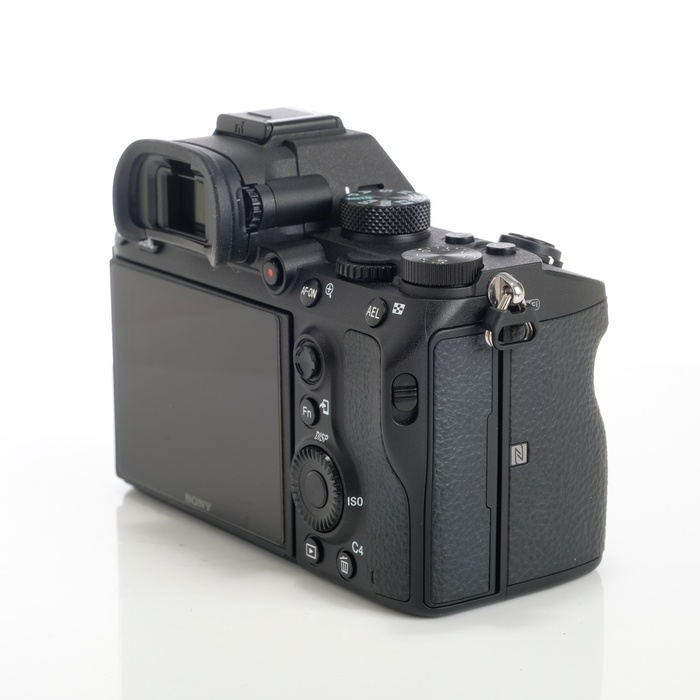 中古】(ソニー) SONY α7III [ILCE-7M3] ボディ｜ナニワグループ