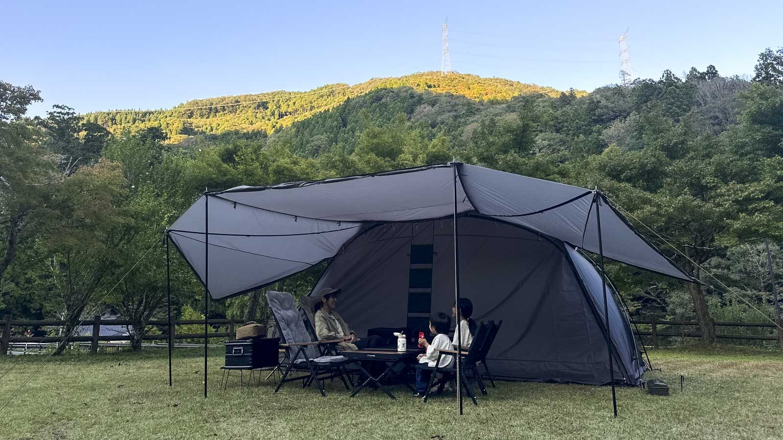 ラーテルワークスからタープ一体型ドームテント「VOGEL（ヴォーゲル