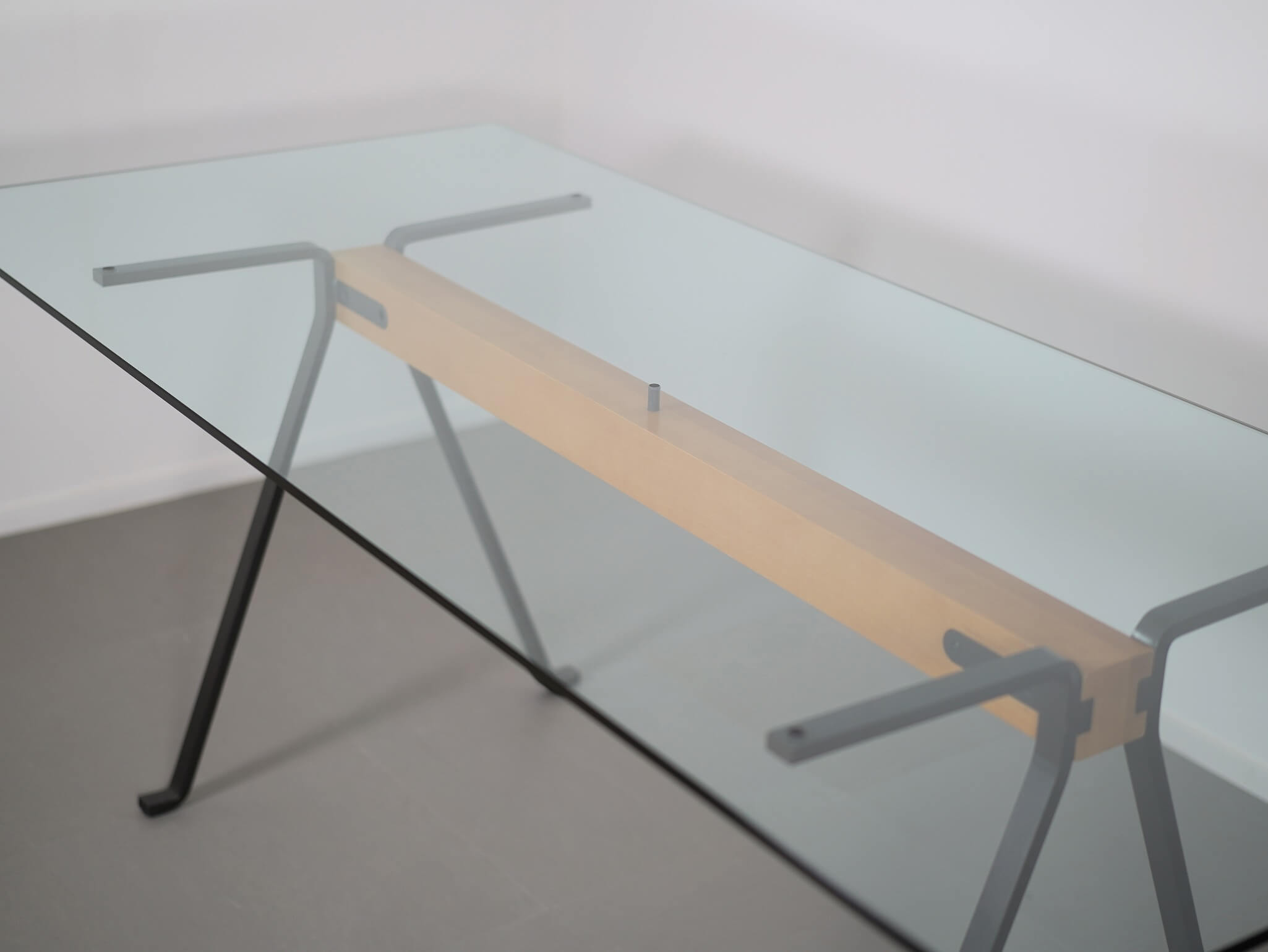 フラーテ テーブル ドリアデ エンツォ・マーリ ユーズド ヴィンテージ