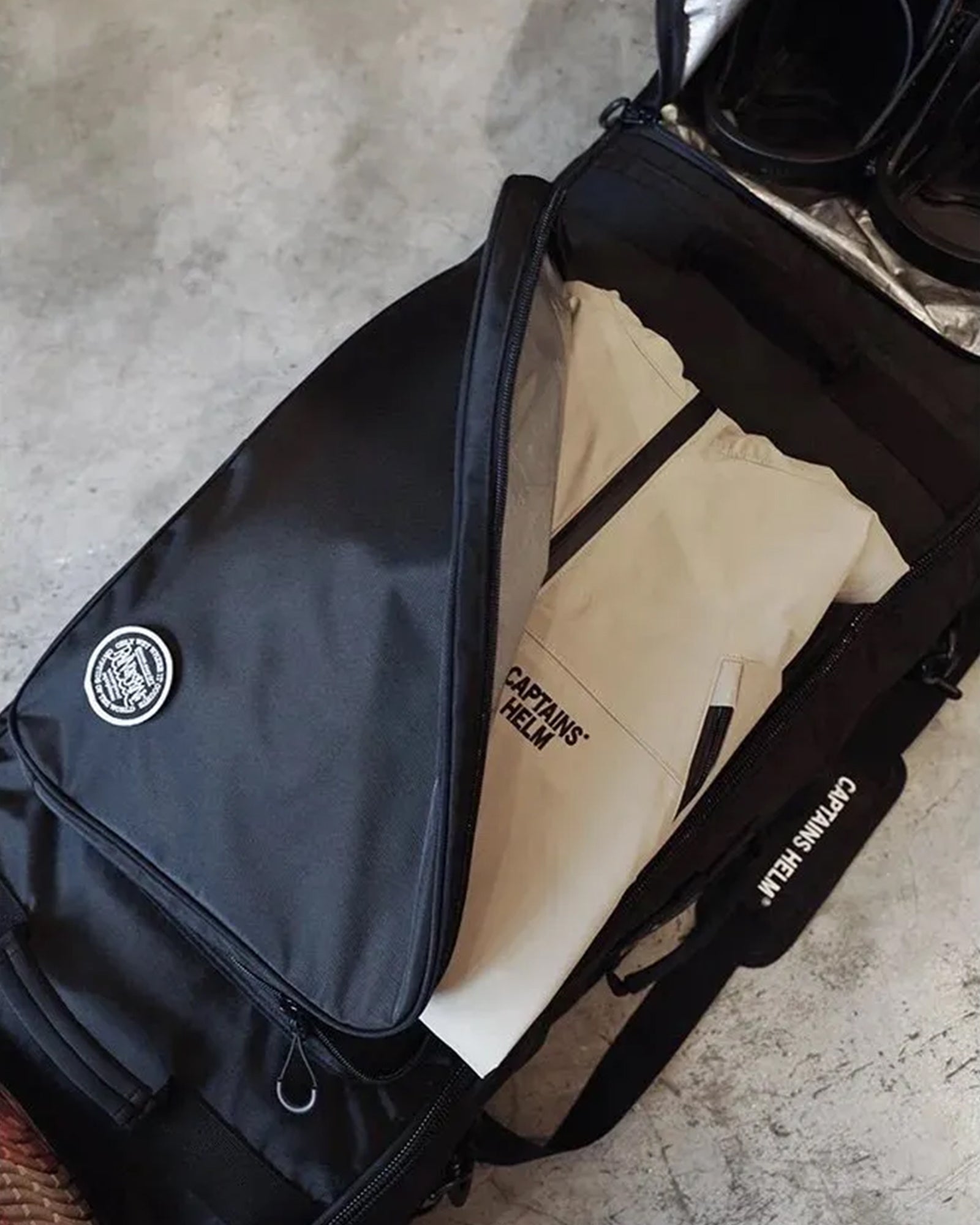 BOARD CASE – CAPTAINS HELM