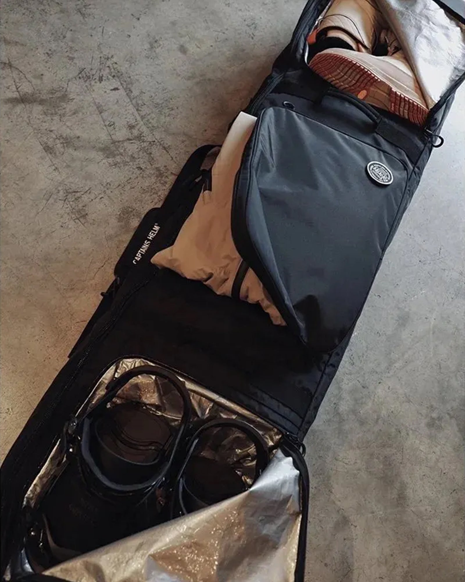 BOARD CASE – CAPTAINS HELM