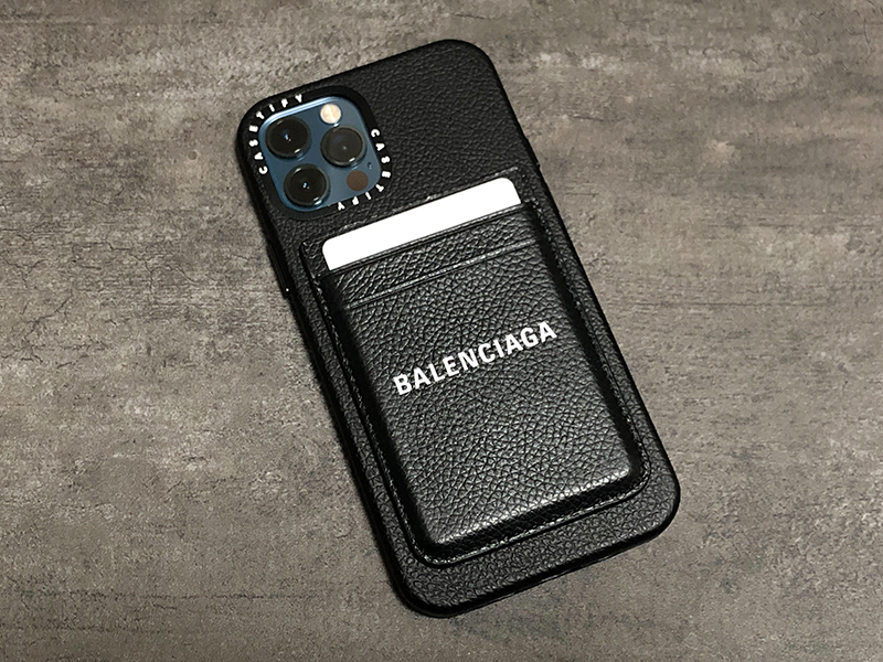 キャッシュレス時代のバレンシアガiPhoneケースを購入してみた