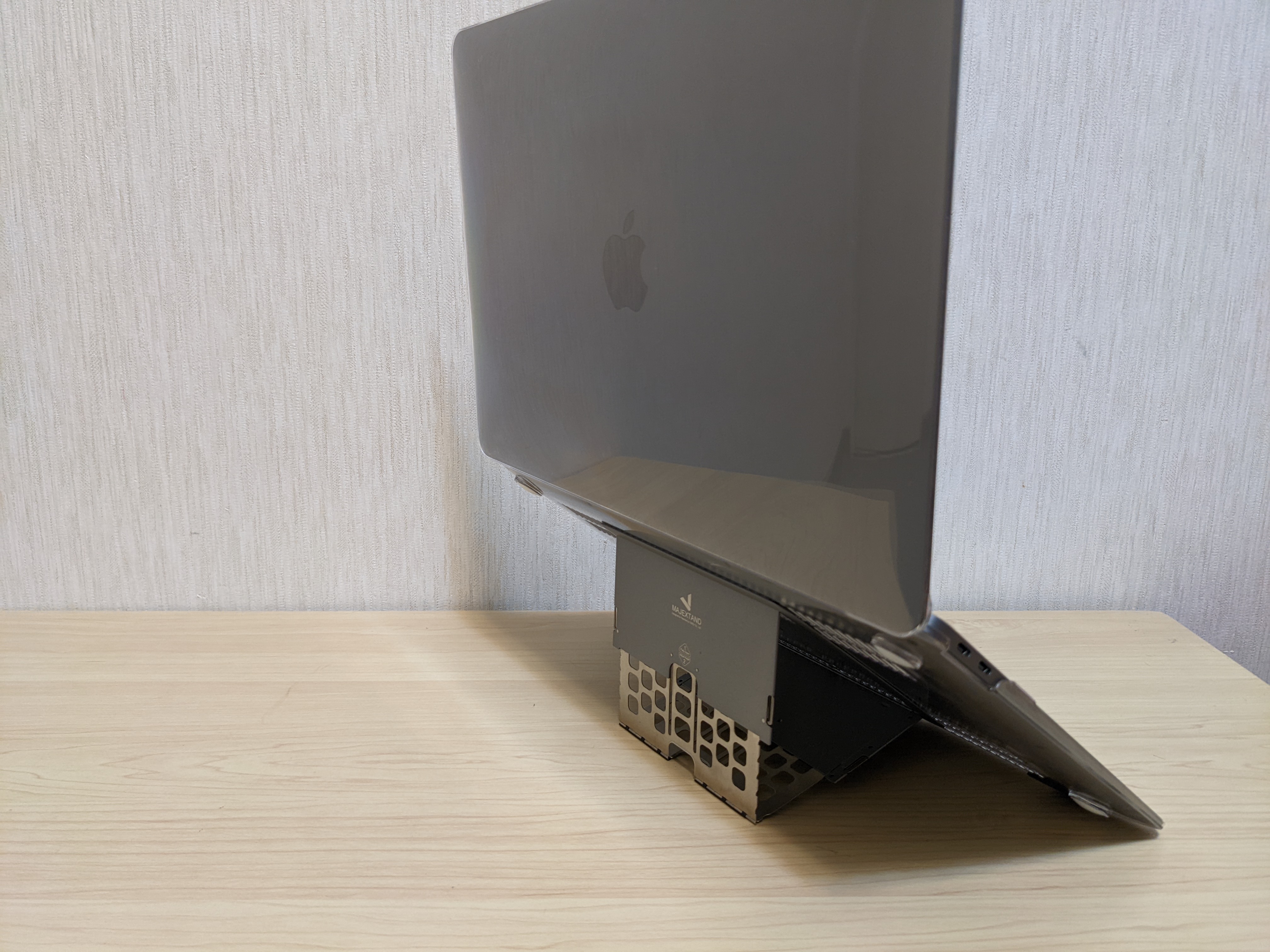 ONED Majextand レビュー｜MacBookユーザーにおすすめしたいオシャレ