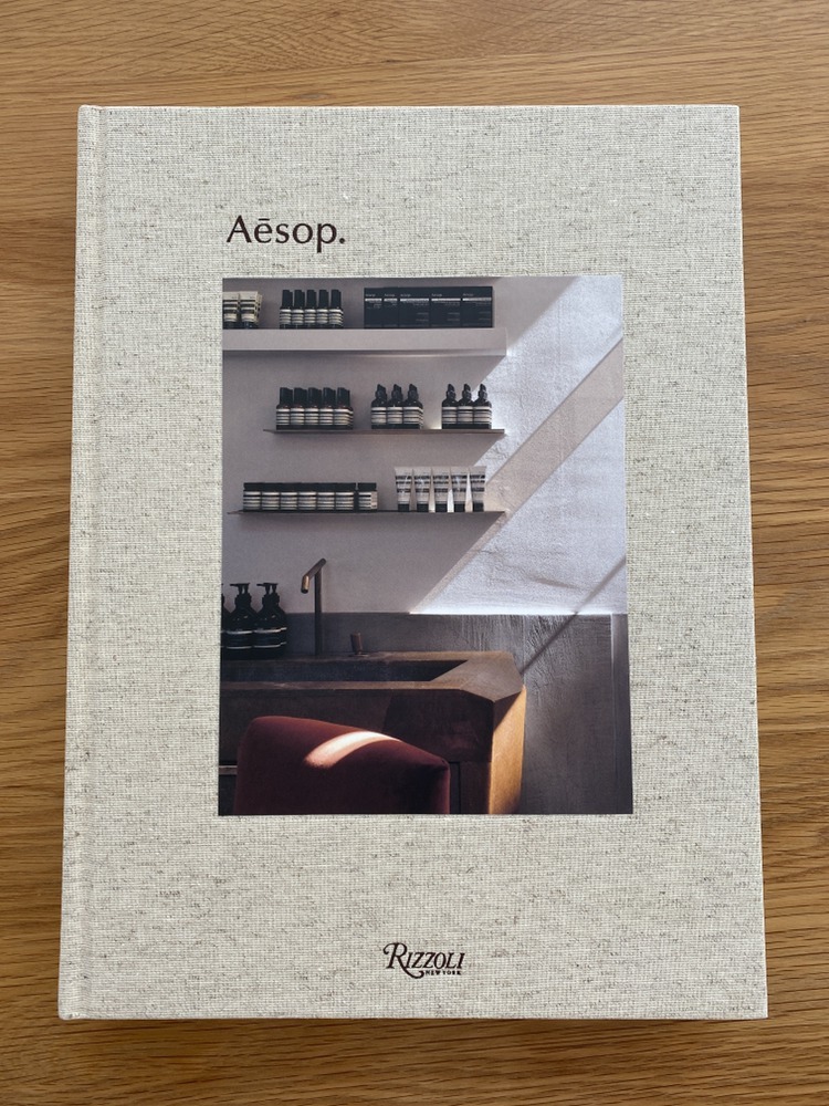 日本完売】Aesop the book イソップブック おしゃれインテリア (AESOP